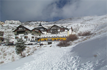 GHM MONACHIL - Hotel cerca del Estación de Esquí de Sierra Nevada