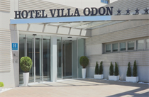 VILLA ODON - Hotel cerca del Club de Golf Lomas-Bosque