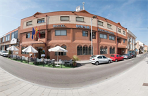 VIVAR - Hotel cerca del Centro Deportivo Militar La Dehesa
