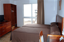 QUEENS (SOLO ADULTOS >16) - Hotel cerca del Playa de Levante de Benidorm
