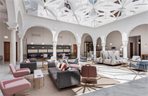 ONE SHOT SEVILLA CONDE TORREJON - Hotel cerca del Hospital Universitario Virgen del Rocío