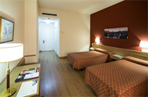HOTEL TRH LA MOTILLA - Hotel cerca del Real Club de Golf de Sevilla